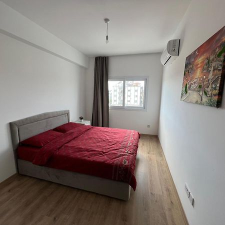Tetris Apartment Spacious Comfortable Nicosia Bilik gambar