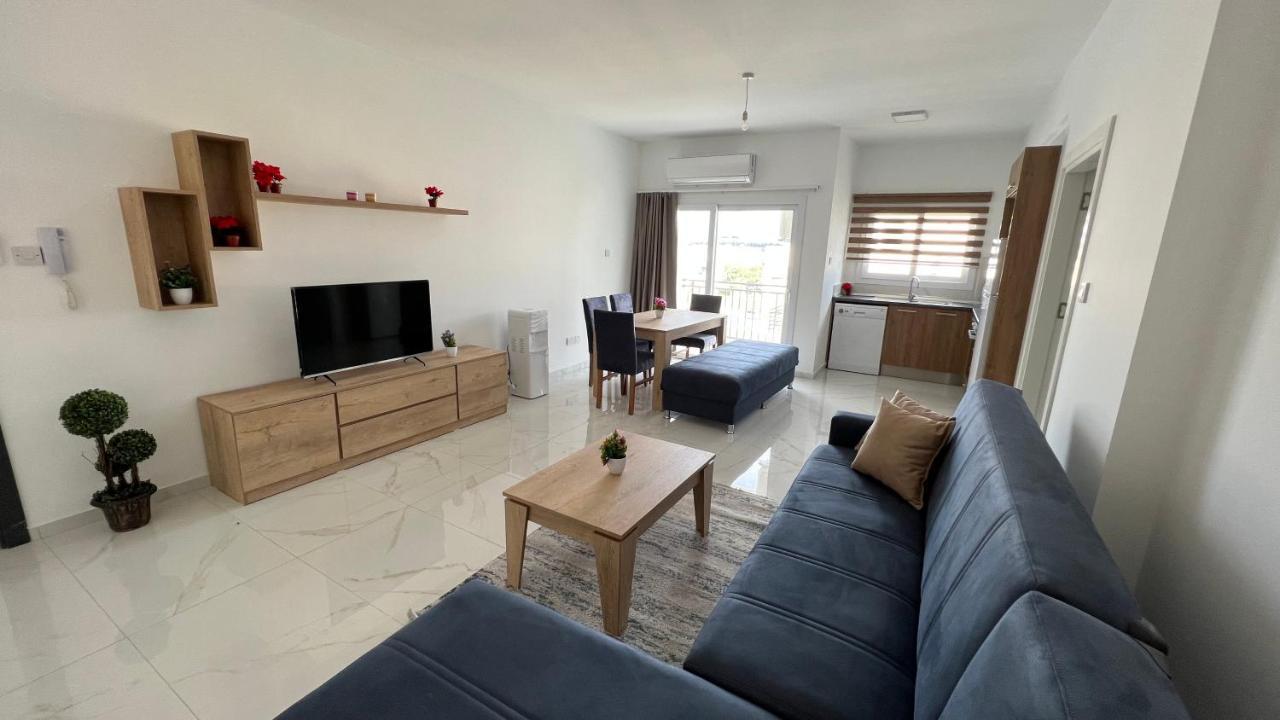Tetris Apartment Spacious Comfortable Nicosia Luaran gambar