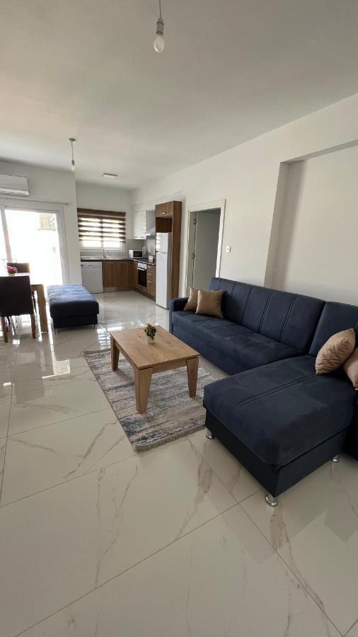 Tetris Apartment Spacious Comfortable Nicosia Bilik gambar