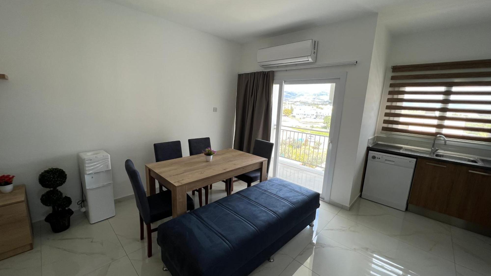 Tetris Apartment Spacious Comfortable Nicosia Bilik gambar