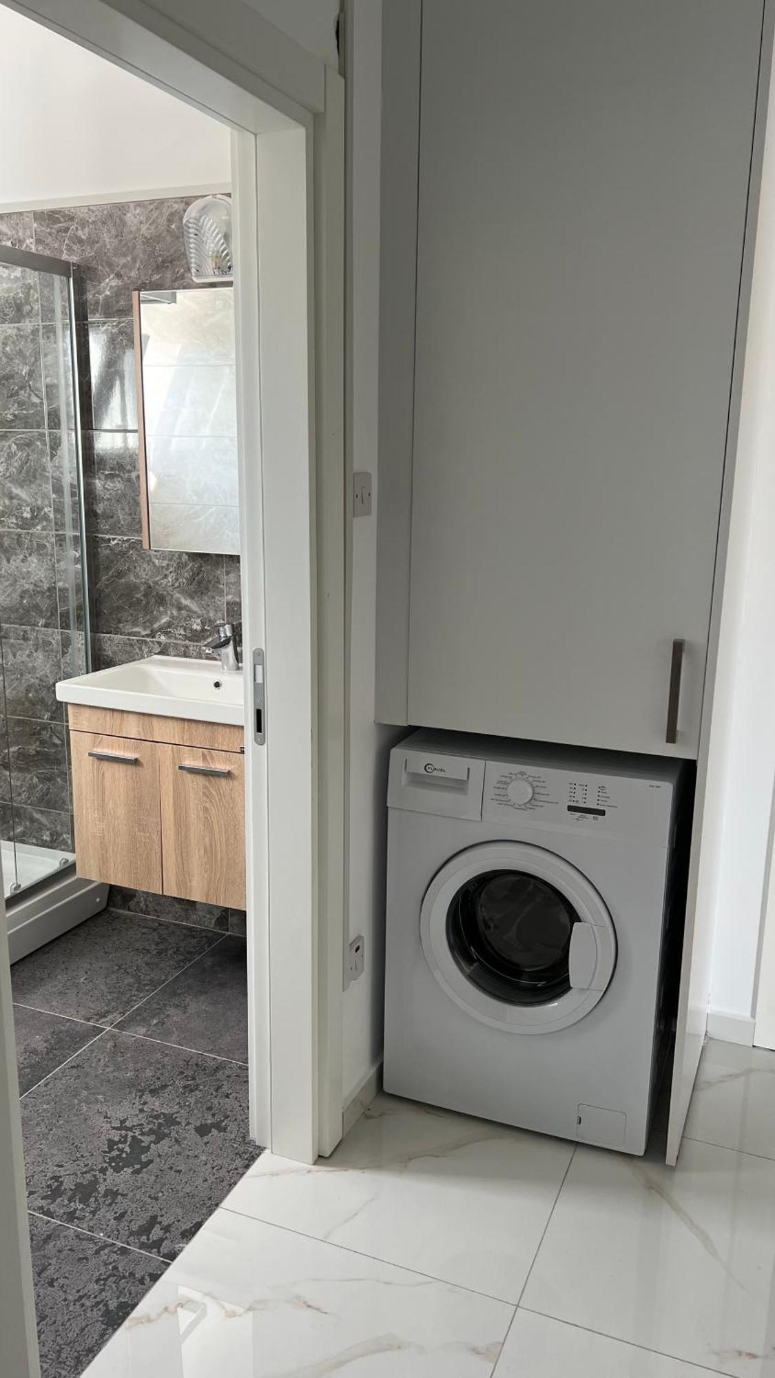 Tetris Apartment Spacious Comfortable Nicosia Bilik gambar