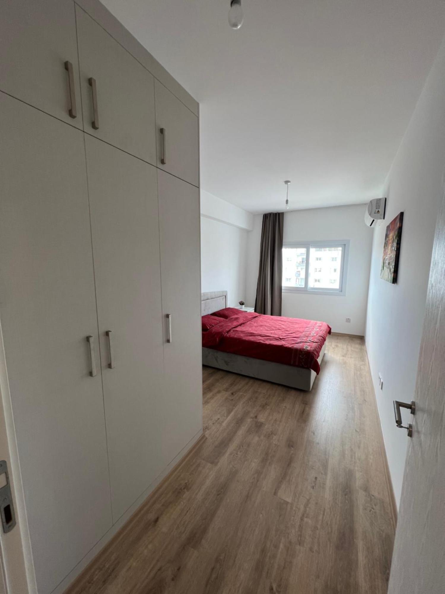 Tetris Apartment Spacious Comfortable Nicosia Bilik gambar