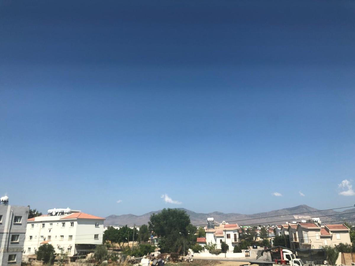 Tetris Apartment Spacious Comfortable Nicosia Luaran gambar